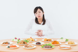 ファスティング中の空腹に打ち勝つための5つの極意は慣れや多忙など